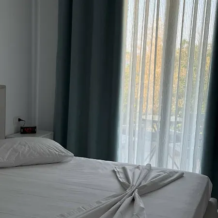 Art Flat * Vlorë